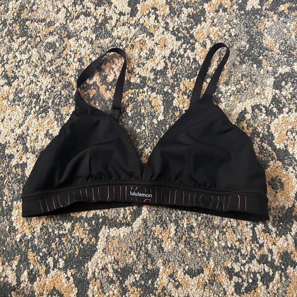 Lululemon bra
